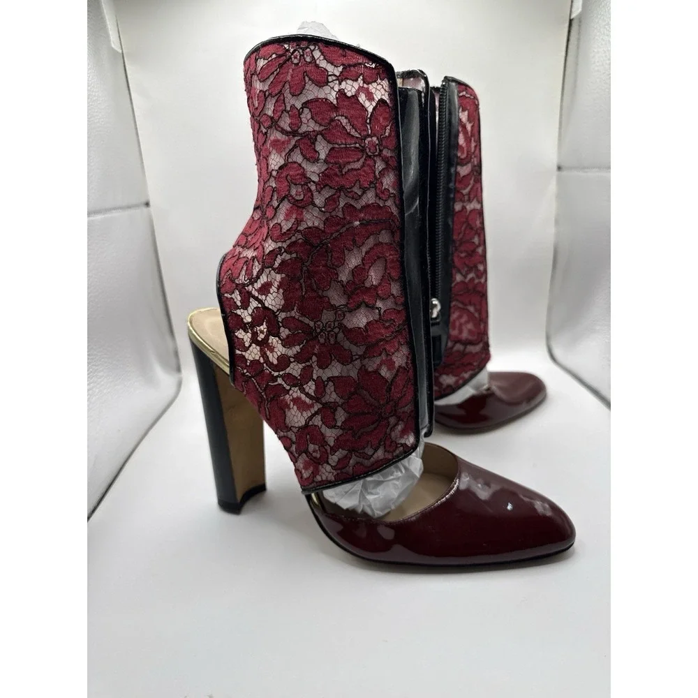 Manolo Blahnik Leather With Lace Floral Overlay . Handmade In Italy Size 9 - 9.5